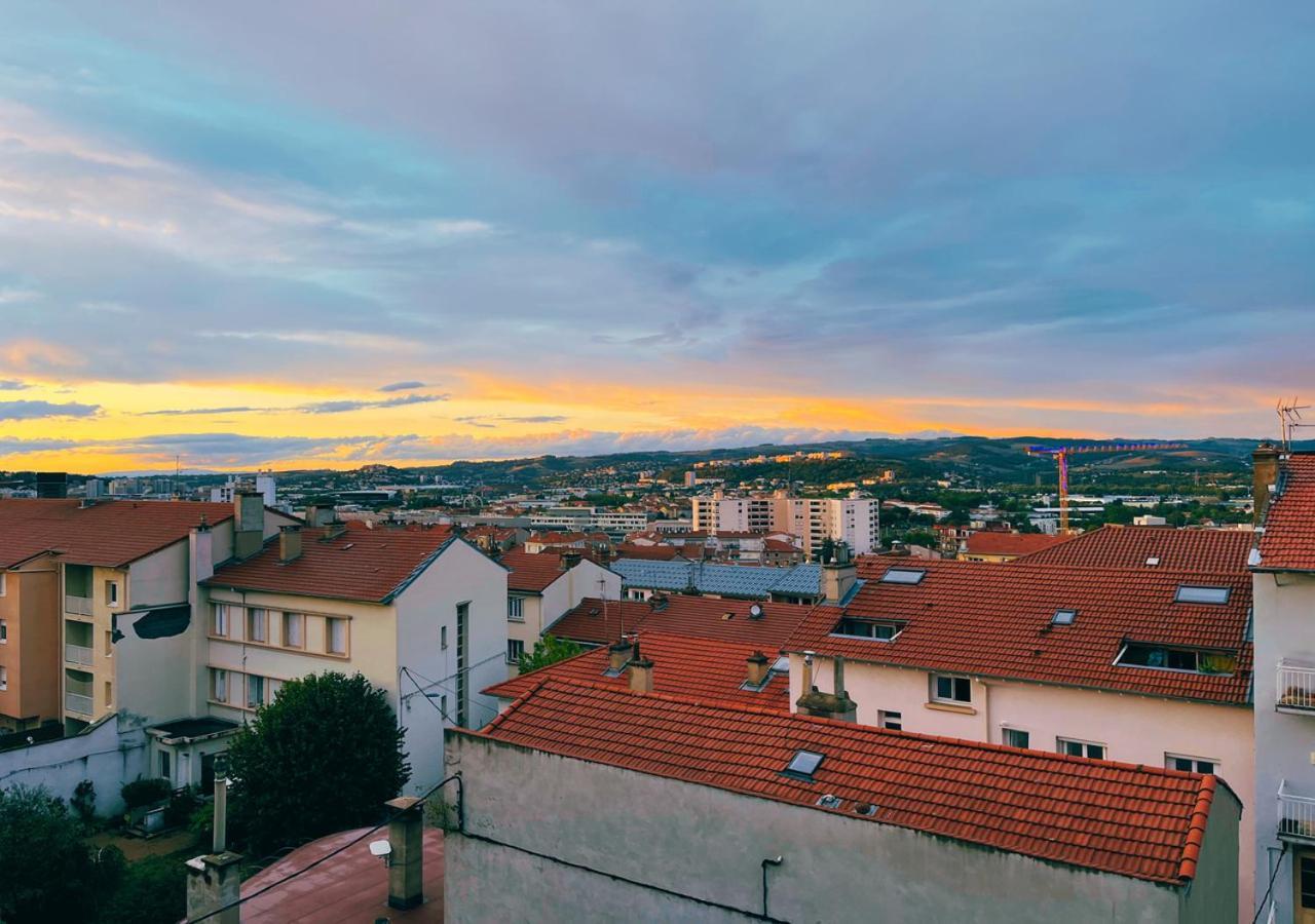 Cinema & Jacuzzi Aux Etoiles - Casabianca Suite Saint-Etienne  Dış mekan fotoğraf