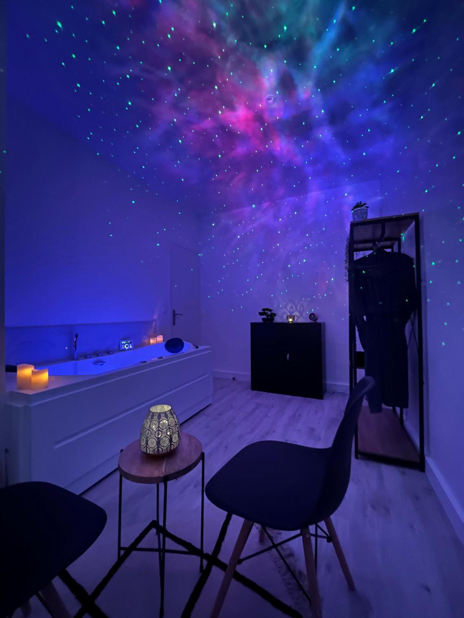Cinema & Jacuzzi Aux Etoiles - Casabianca Suite Saint-Etienne  Dış mekan fotoğraf
